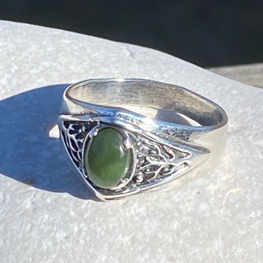 Celtic Tree of Life Ring .925 Sterling Silver w/ Genuine Jade gem made in USA - Picture 5 of 14